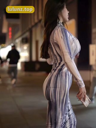 猪小七内衣炸街，猪小七内衣炸街性感与时尚的完美结合