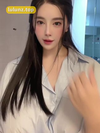 猪小七实际身材揭秘探寻她真实的身材，猪小七的身材真相大揭秘