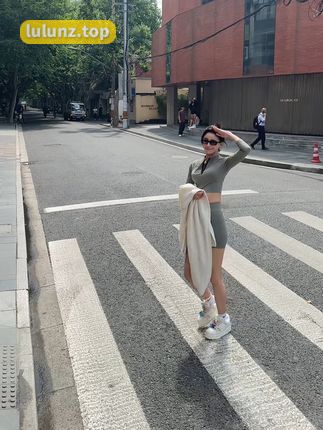 李嘉欣798真的退网了吗?网红女神的突然离去引发热议