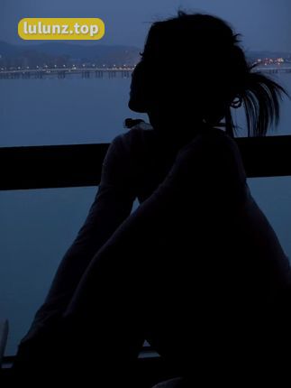 李嘉欣798真的退网了吗？网红女神的突然离去引发热议