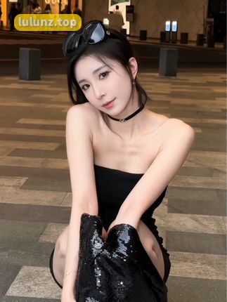 李嘉欣97最新街拍作品，时尚女神的日常造型大解析