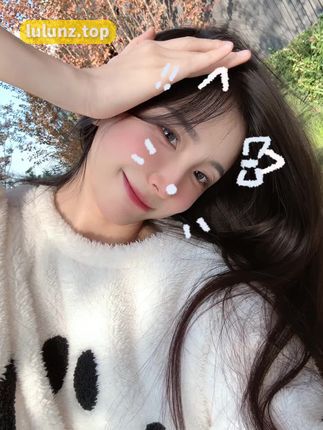 李嘉欣97抖音号与微博动态，这个女神的最新资讯