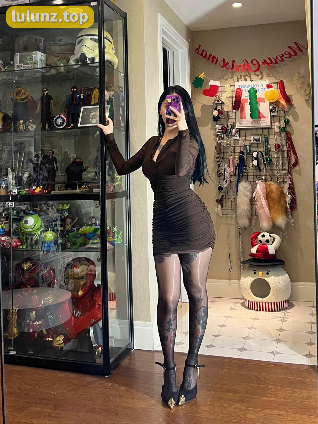 卡通百科老王的成名之路揭秘，她是如何吸引众多粉丝的？