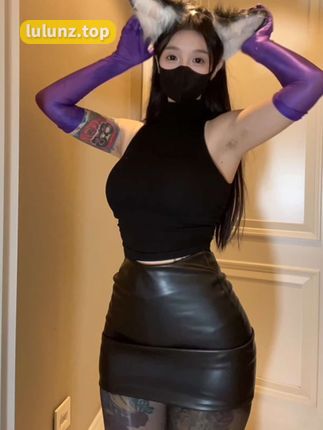 卡通百科老王圈内资源分享，她的最新作品一网打尽