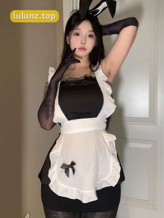 卡通百科老王个人简历揭秘，她的背景和职业道路是什么？