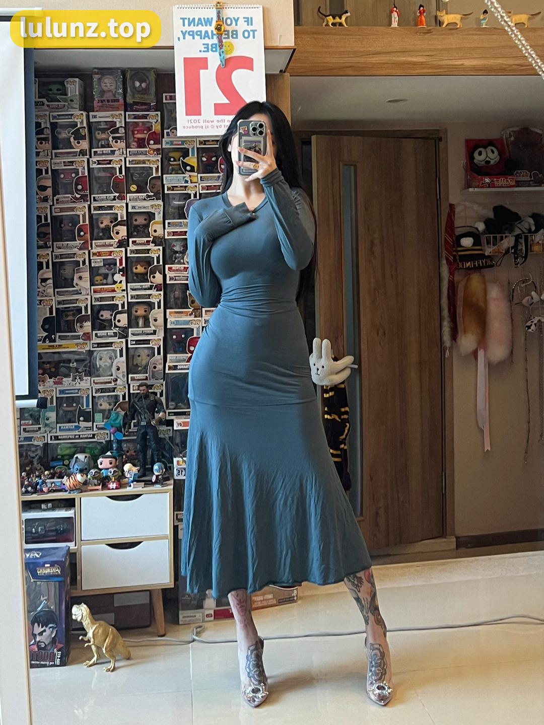 卡通百科老王的圈子照片，领略她的独特风采