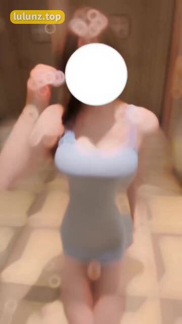 给乔买裙子嘉宾视频精选，乔宝后花园美丽展示