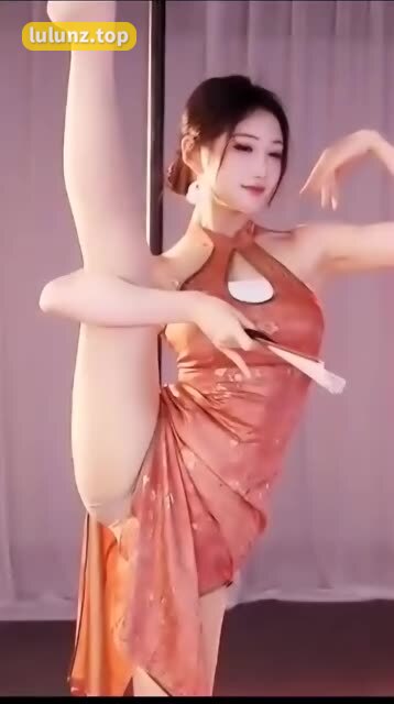 是小逗逗夜间健身直播回放,小逗逗大晚上健身的励志瞬间