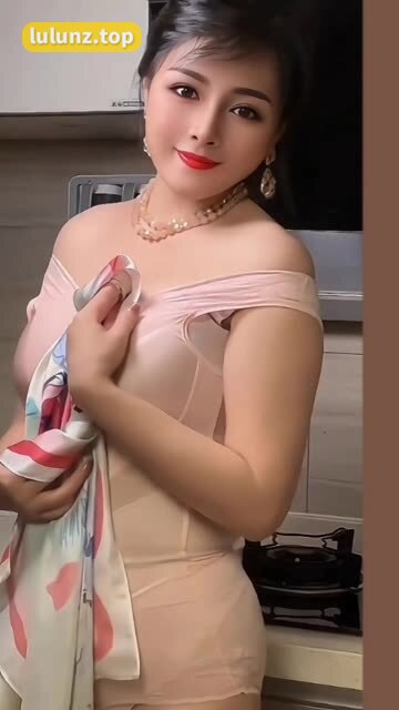 秀人网小逗逗模特大揭秘,性感写真与日常生活全收录
