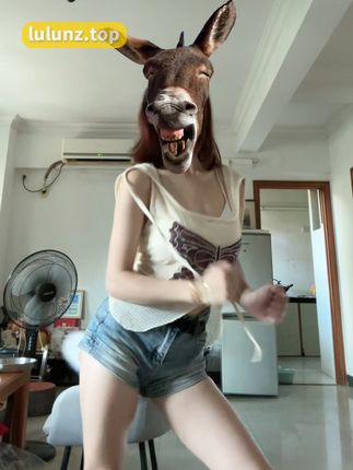 抖音博主VC维密圈，她的成功之路从哪里开始？