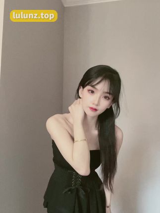 抖音崽崽阿的动态，与粉丝互动的甜美瞬间