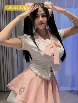 脑婆睡醒啦抬腿挑战，视频回顾她的精彩瞬间