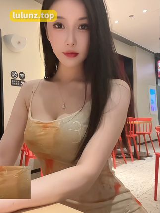 夏天的小雪微圈最新视频，捕捉她每一个精彩瞬间