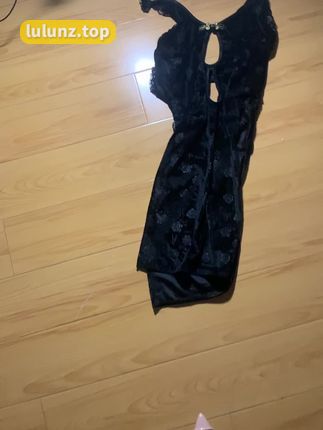 小芋泥yy护士身份揭秘，她的网红身份与现实职业之间有何联系？