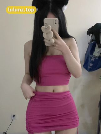 小芋泥yyy的时尚穿搭心得,她的独特风格能否启发你的穿搭?