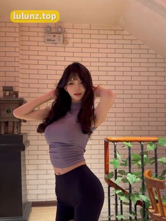 一只树懒的图片包合集，她的资源在哪里可以找到