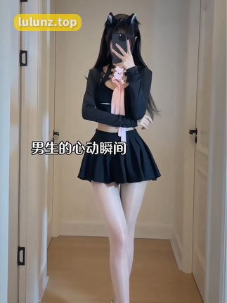 猫梨梨早期视频回顾，她的初期作品有哪些特点？