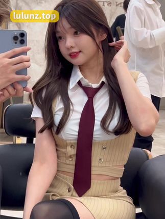 蒙古族服饰与自然的结合，不二梅Miko(叶婧桐)展现热情力量与神秘