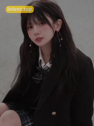 铁岭县刘辉商店微密圈的穿搭秘籍，商务与休闲并存