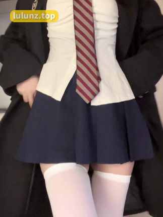 抖音女神小耳酱微密圈内容作品，笑容甜美身材迷人