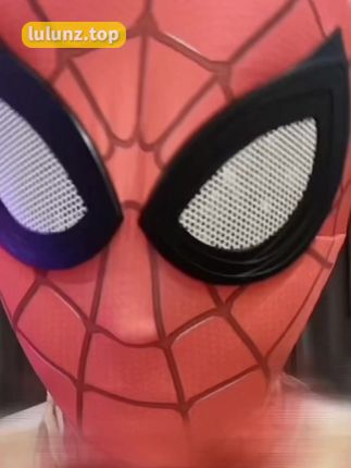 猪小七大摆锤视频引发热议！猪小七的惊险表演回顾