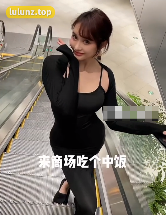 抖音网红葡萄葡萄呀微密圈精选作品，探秘潮流新星的乐园