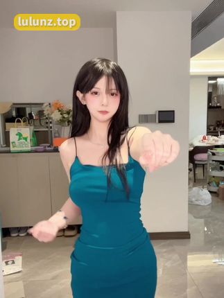 铁岭县刘辉商店微密圈的穿搭秘籍，商务与休闲并存