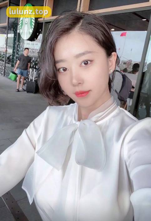 张老师最新微密圈是怎么回事？这么火？