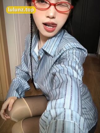 抖音网红晴天小猪本猪娇小搞笑作品引爆微密圈，可爱大人气