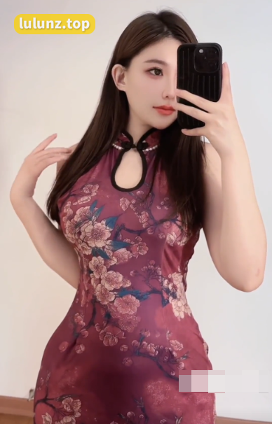 美酱nami的weme内容，网友：妥妥的颜值女神！