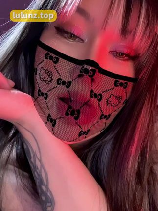 抖音小可爱歪歪酱觅圈挑战软肋作品引发欢乐