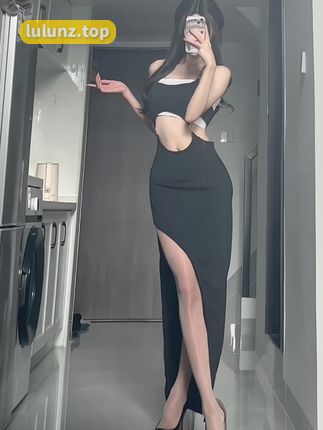 抖音女刺客微密圈黄色战袍作品资源展现，颜值身材穿搭完美结合