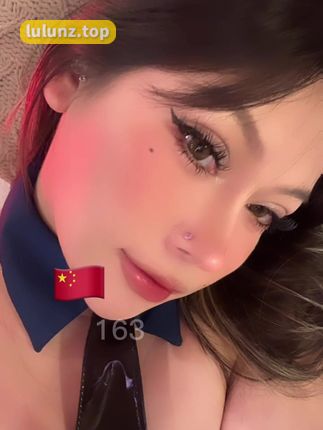 歪歪酱觅圈最新作品《夺命护士装》资源，展现护士的温柔与坚强