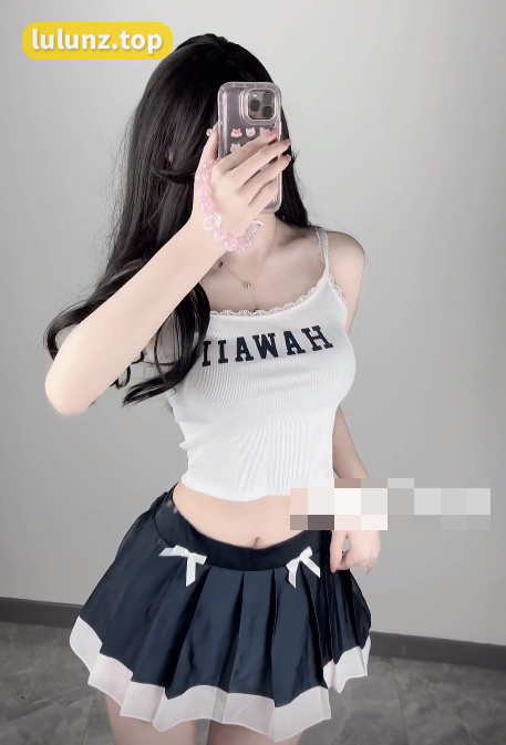 如何看待抖音网红立刻优优微密圈资源