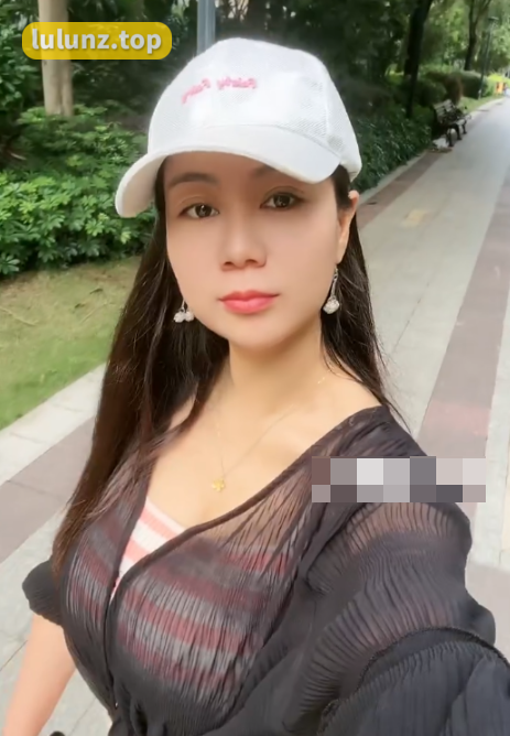 快手网红御姐界的天花板微密圈，共享成熟魅力与活力运动