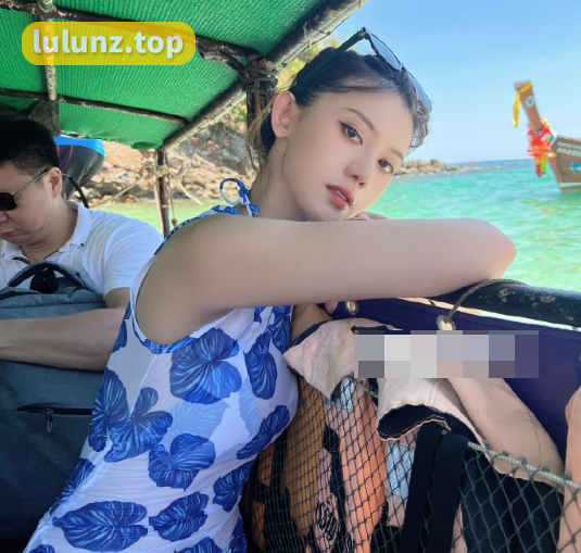 小镇里的就是阿朱啊，微密圈付费视图合集