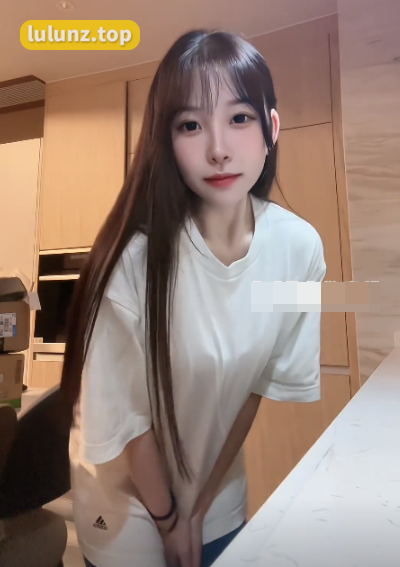 雪白的羊微密圈穿搭美图揭秘–健身与时尚的完美结合