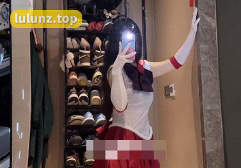 酒精兔崽本人照片（麻辣兔头tutu维密圈图片）