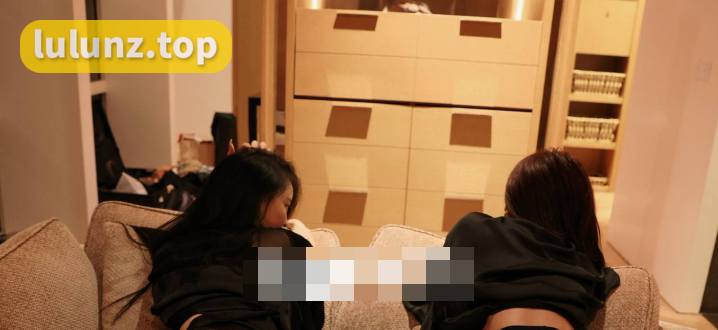 左公子和王炸微密圈合体免费解说活动畅玩游戏