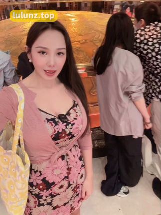 小厨娘美食记微密圈独特作品资源，吸引男士芳心