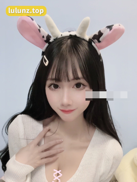 抖音晚安小奶瑶(奶瑶妹妹)微密圈付费视图资源展示,完美身材和迷人颜值