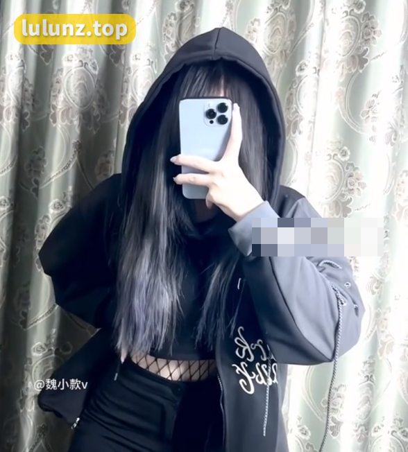 抖音魏小款v微密圈图片出炉，竹竿一样苗条？