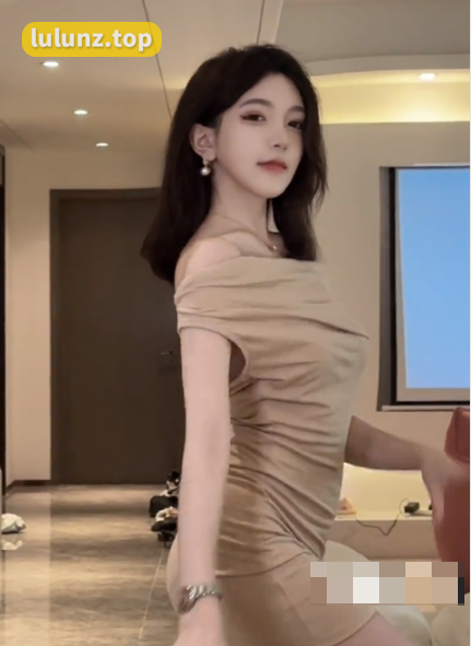 圆溜溜啊圆微密圈精选作品付费图片，简直不要太正经！