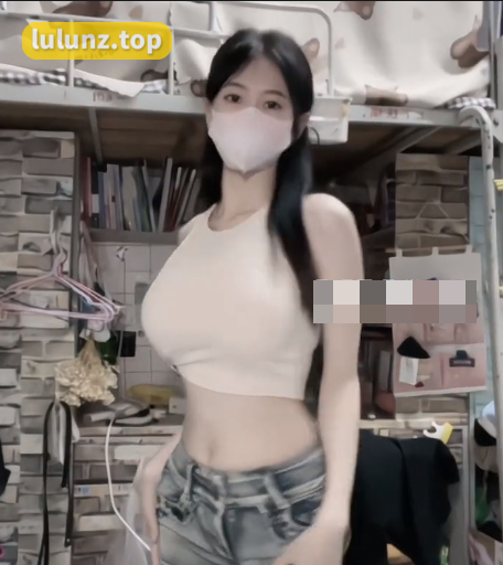 橘洛洛微密图曝光，在校大学生一枚？