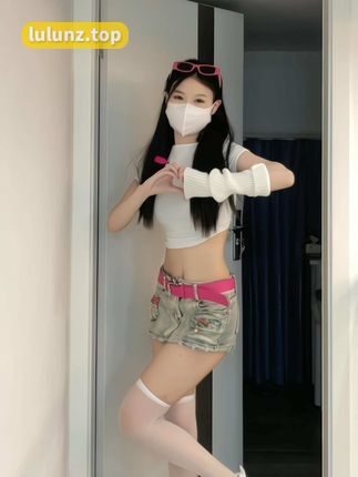 初初不乖cc朋友圈作品曝光美照,颜值身材惊艳无比