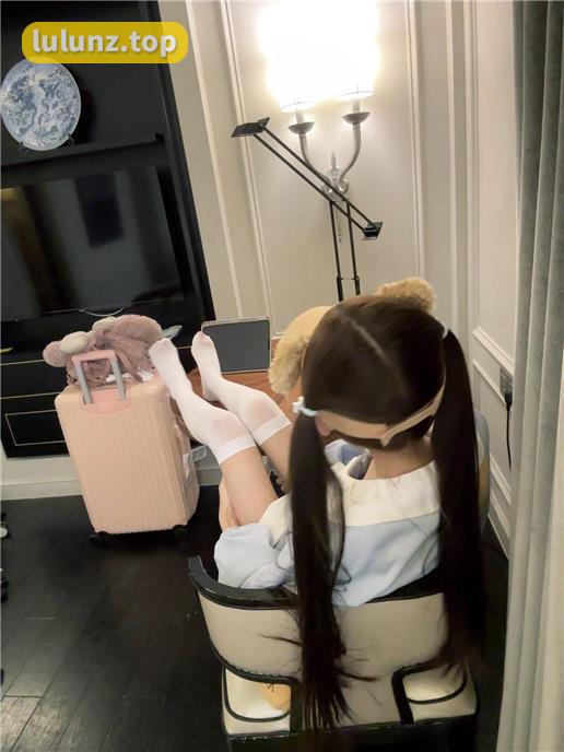 兔萝酱微密圈付费作品资源，独特视角展现网红魅力与创作能力