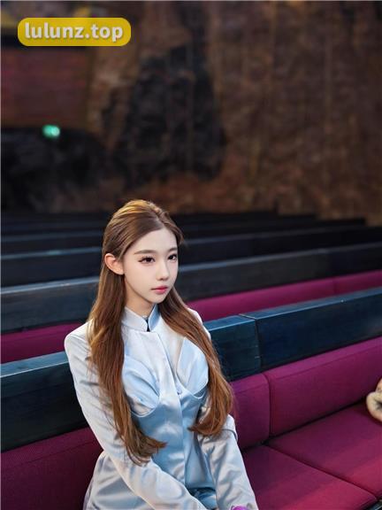 甜不二子追求美的独特魅力，微密圈图片资源引领抖音时尚潮流