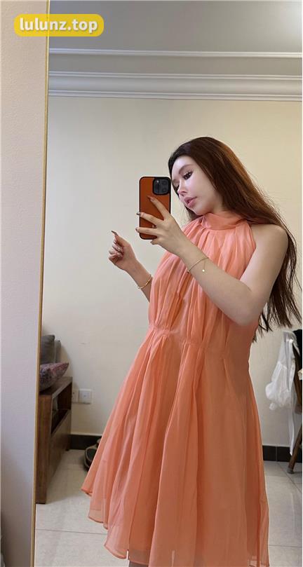 玫桃泡芙微博日常图集分享，揭秘她的真实生活