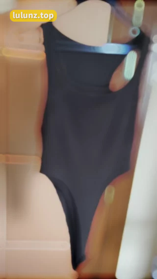 奶白鹿神的维密圈，一窥她与粉丝的互动世界