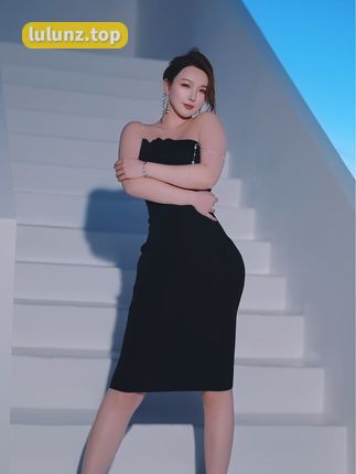 尤妮丝微密圈作品资源揭秘，性感外貌与完美身材的魅力展现